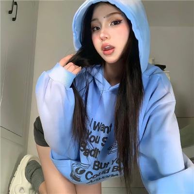 发布会现场实拍：某影后之女恋爱脑怒怼网友，工作室声明未澄清